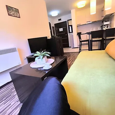 Warm Evenings And Free Bottle Of Wine In Perun Appartamento Bansko