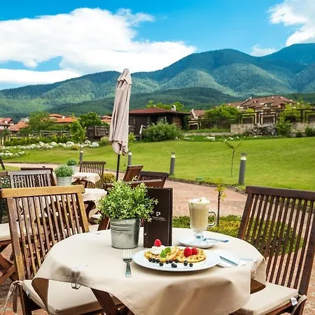Warm Evenings And Free Bottle Of Wine In Perun * Bansko
