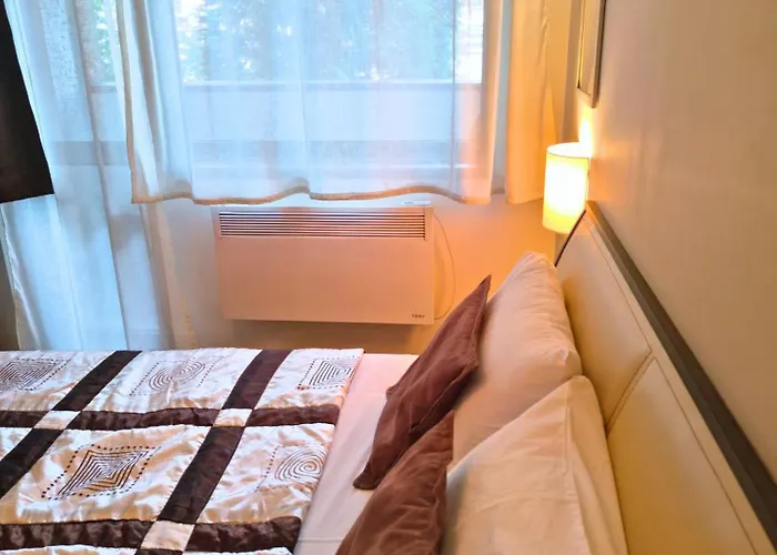 Warm Evenings And Free Bottle Of Wine In Perun Daire