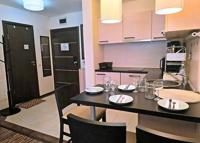 Warm Evenings And Free Bottle Of Wine In Perun Daire *